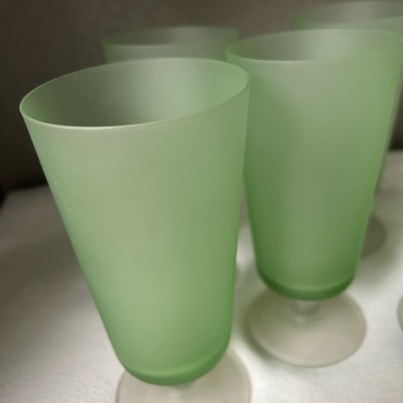 Vintage Frosted green parfait glasses with frosted white bottom set of 5 - Picture 5 of 11